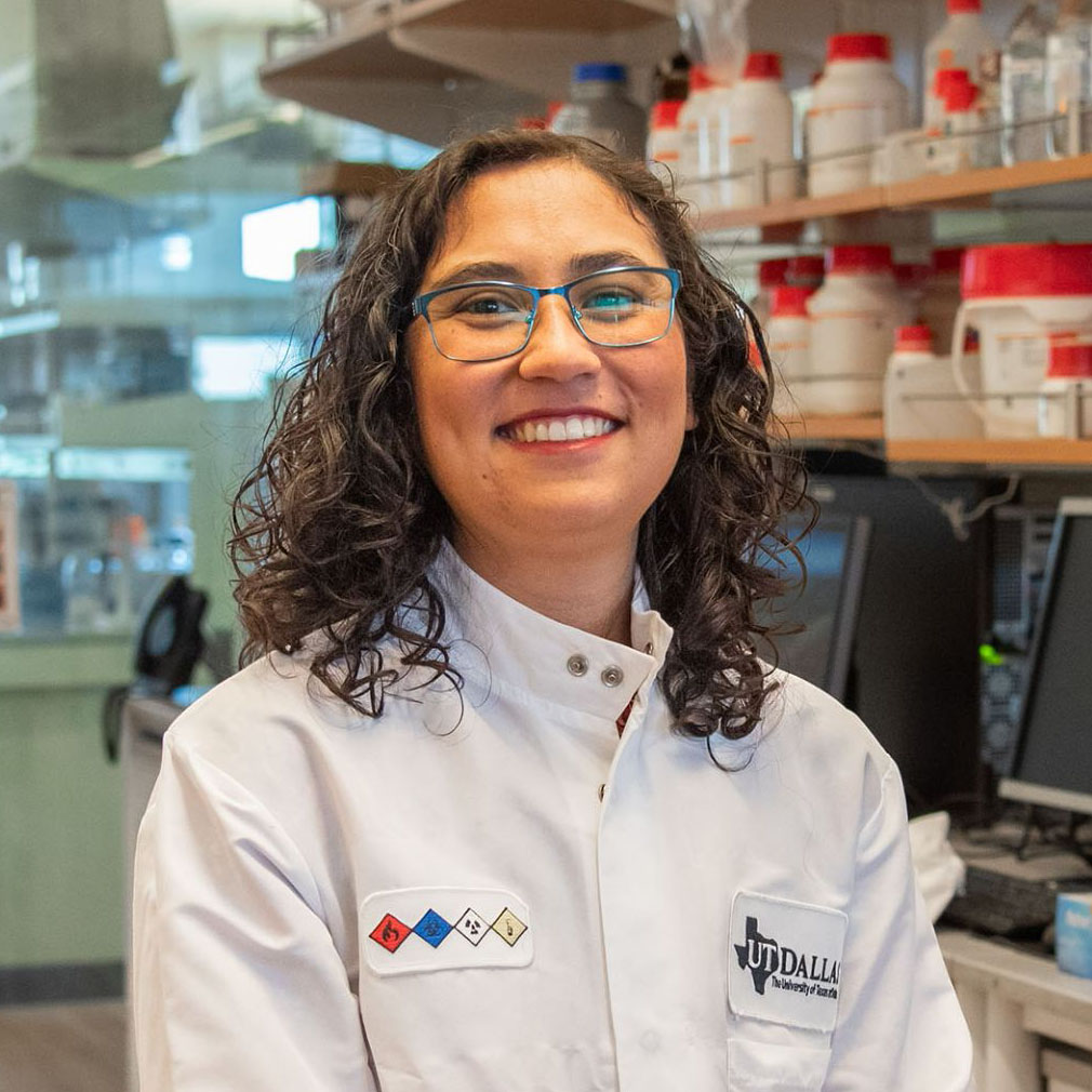 Bioengineering Researcher Receives NIH Career Transition Award. Portrait of Ana Hernandez-Reynoso