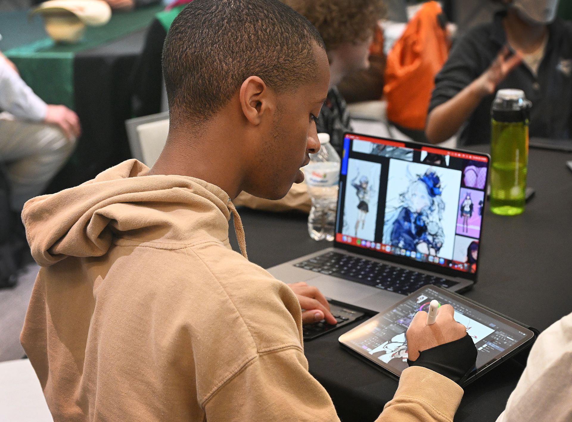Creative Students, Alums Come Together to Connect